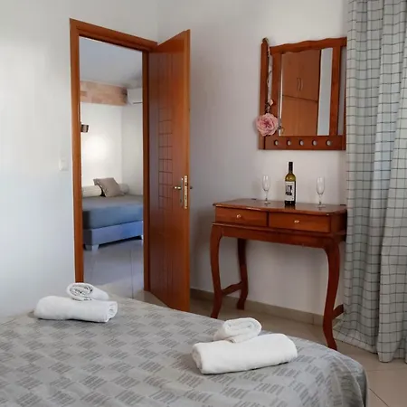 Kapahi Seaview Apartment Potos