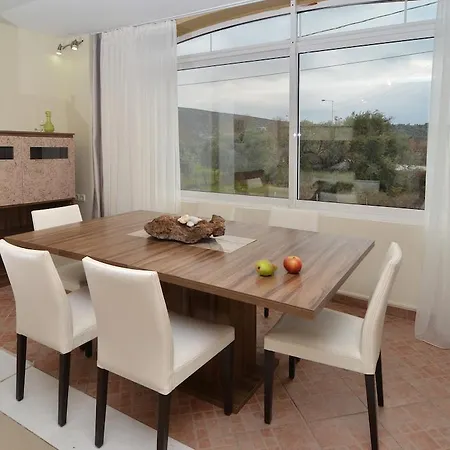 Kapahi Seaview Apartment *